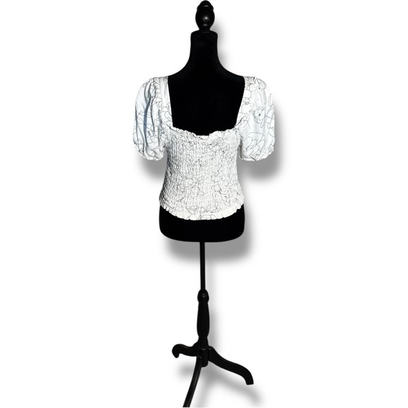 Monteau Los Angles White & Black Floral Line Pattern Puff Sleeves Smocked Blouse - Picture 6 of 16